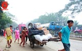 Tiểu thương đập tường giải cứu hàng hóa ở vụ cháy chợ Quang
